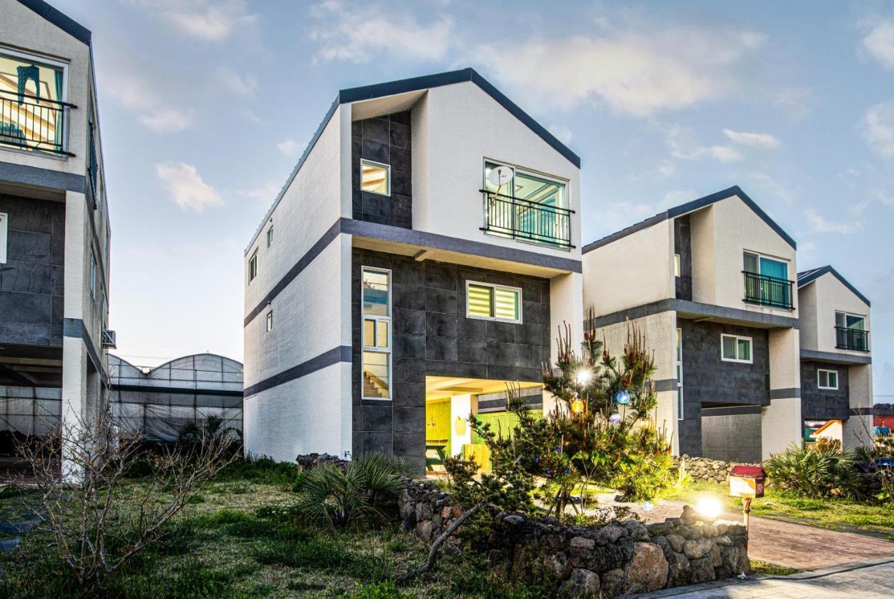 Haevichi Private Pension ซอกวีโพ ภายนอก รูปภาพ