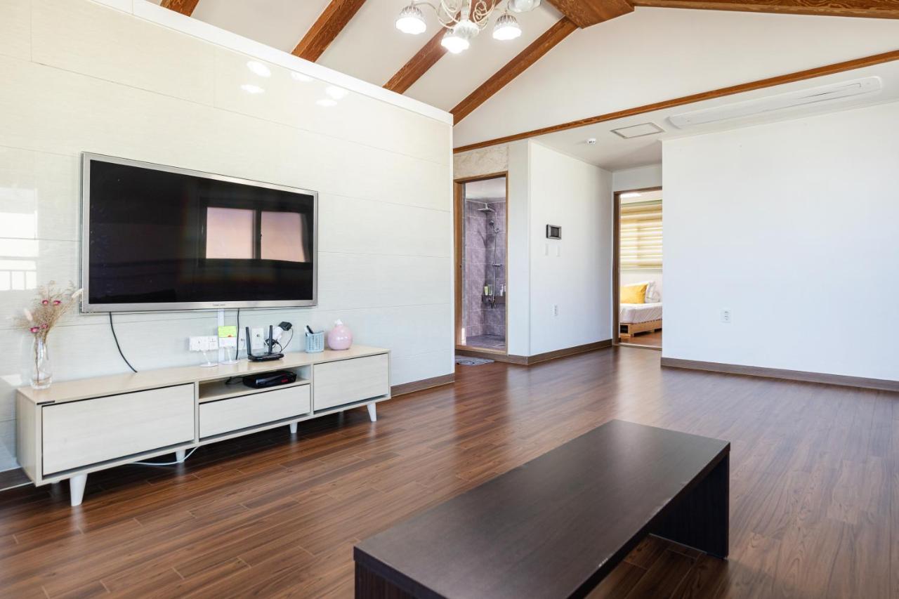 Haevichi Private Pension ซอกวีโพ ภายนอก รูปภาพ