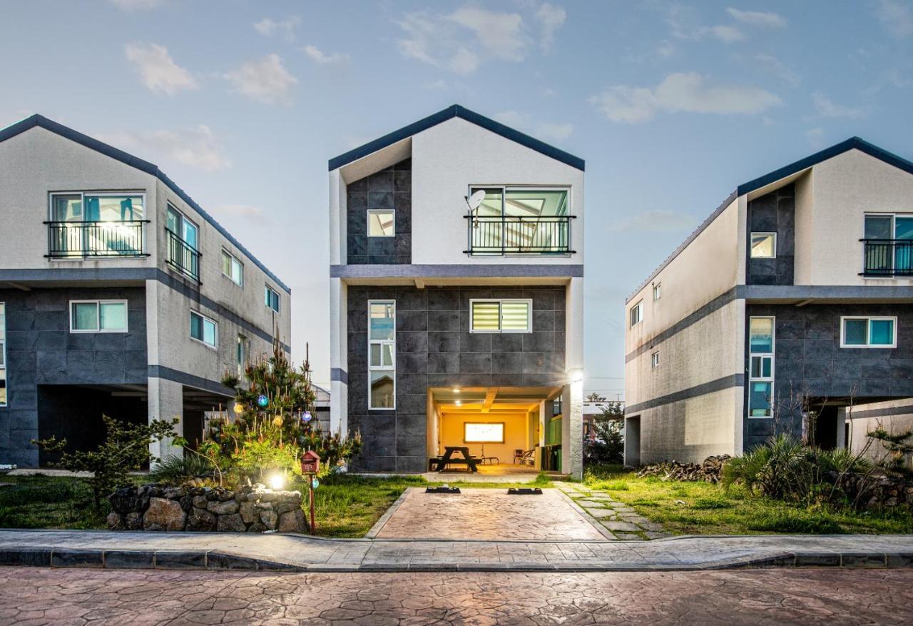 Haevichi Private Pension ซอกวีโพ ภายนอก รูปภาพ