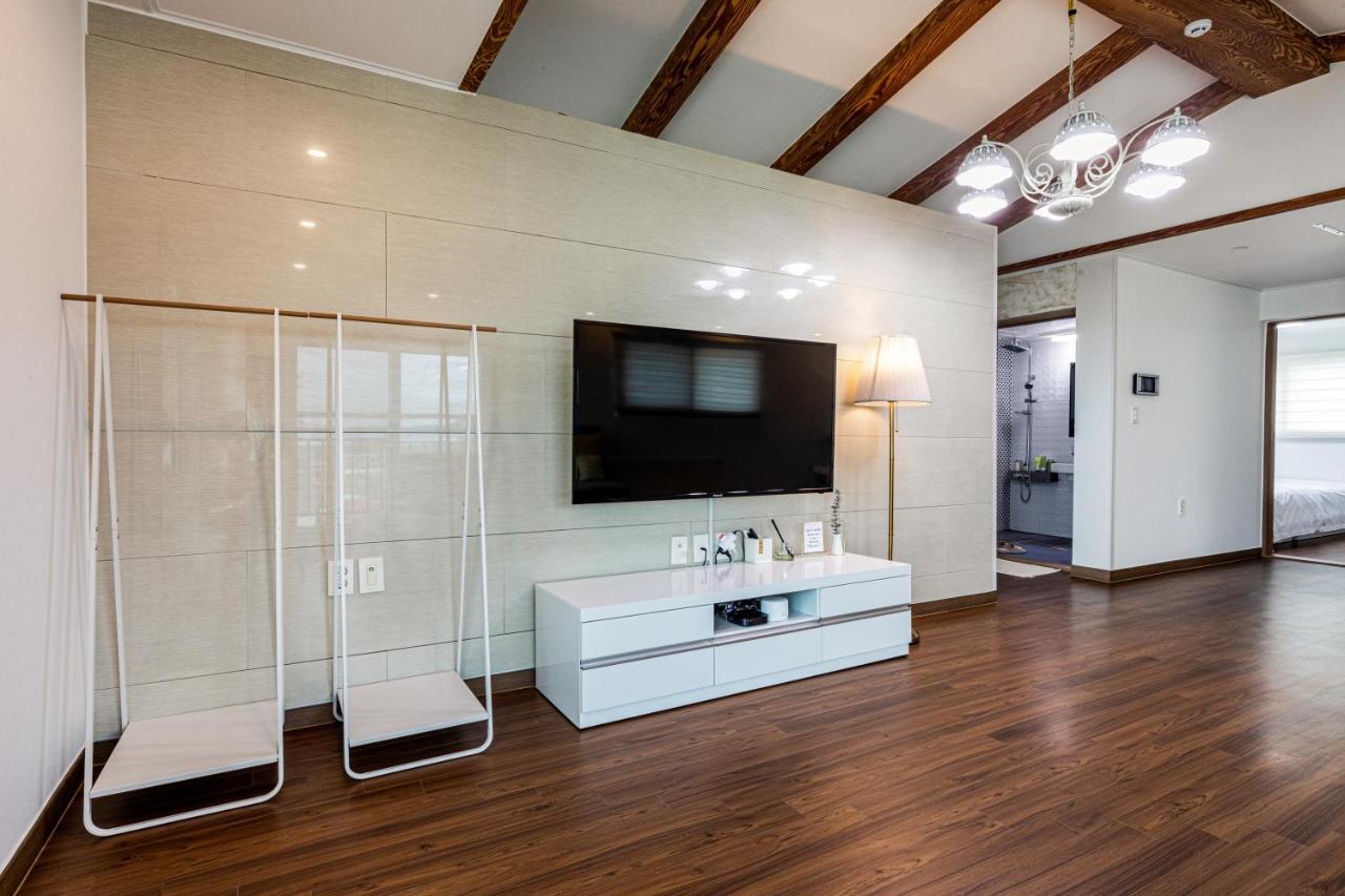Haevichi Private Pension ซอกวีโพ ภายนอก รูปภาพ