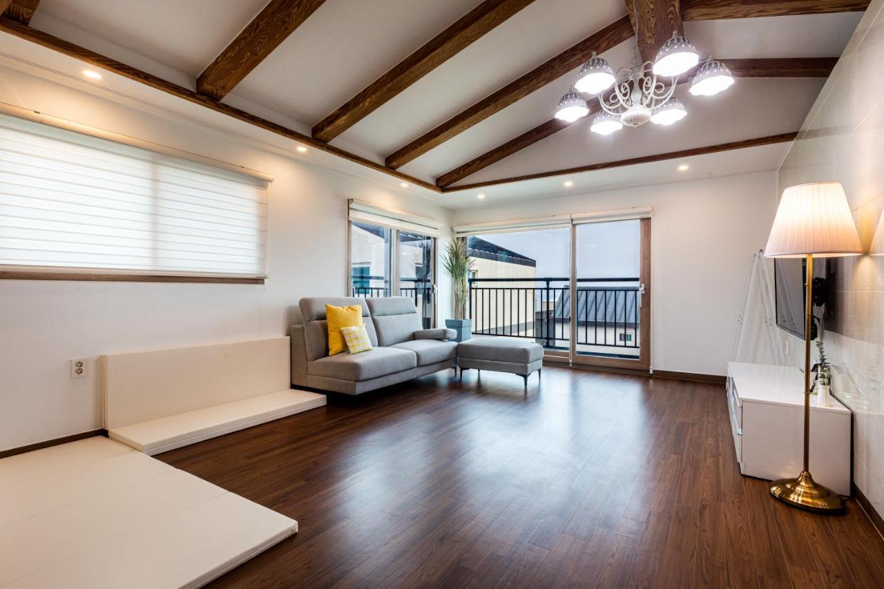 Haevichi Private Pension ซอกวีโพ ภายนอก รูปภาพ