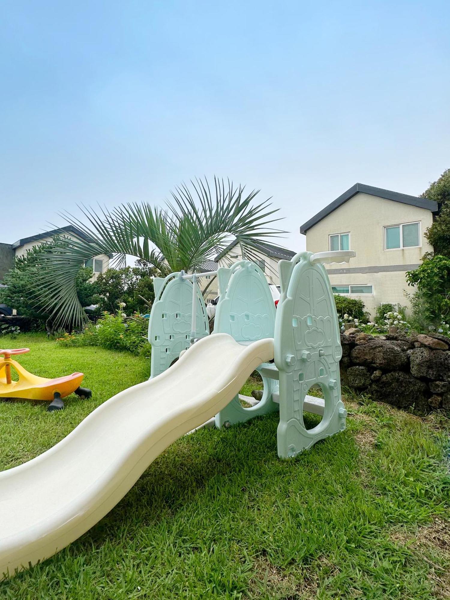 Haevichi Private Pension ซอกวีโพ ภายนอก รูปภาพ